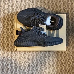Yeezy 350 Black Reflective Size 6